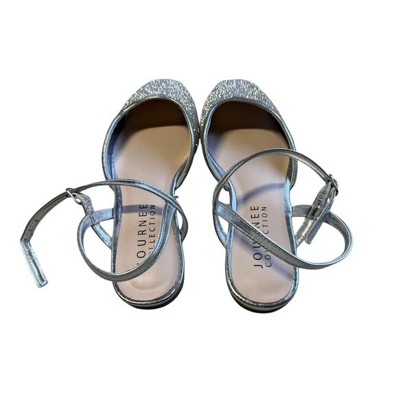 Journee Collection Nysha Square Toe Rhinestone Crystal Flats Size 6.5 Like New - Picture 12 of 16